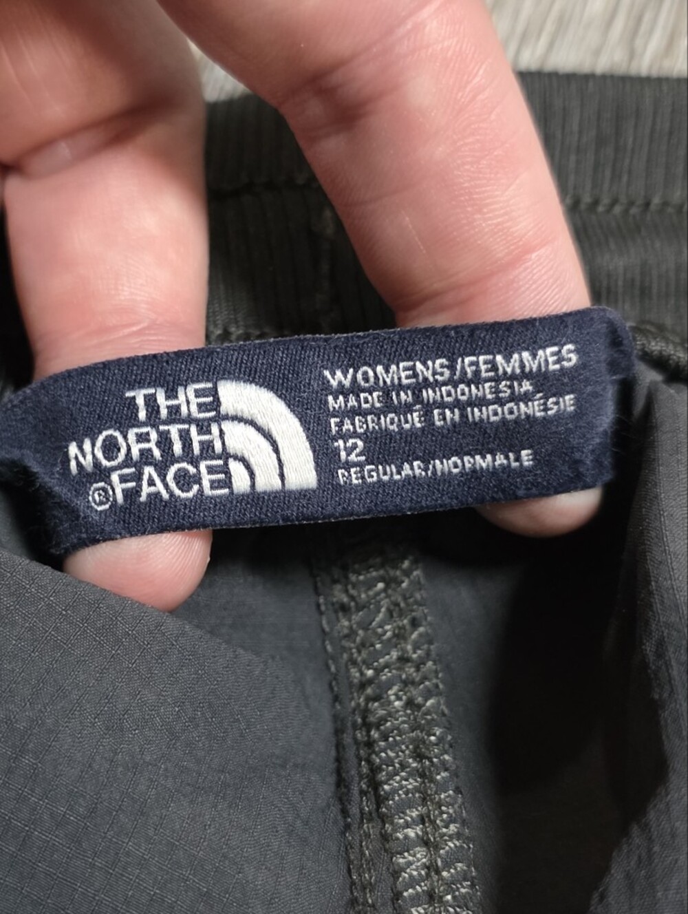 The North Face Women's Bouldren Hiking Pants Sz 12 (2018) - Picture 2 of 10